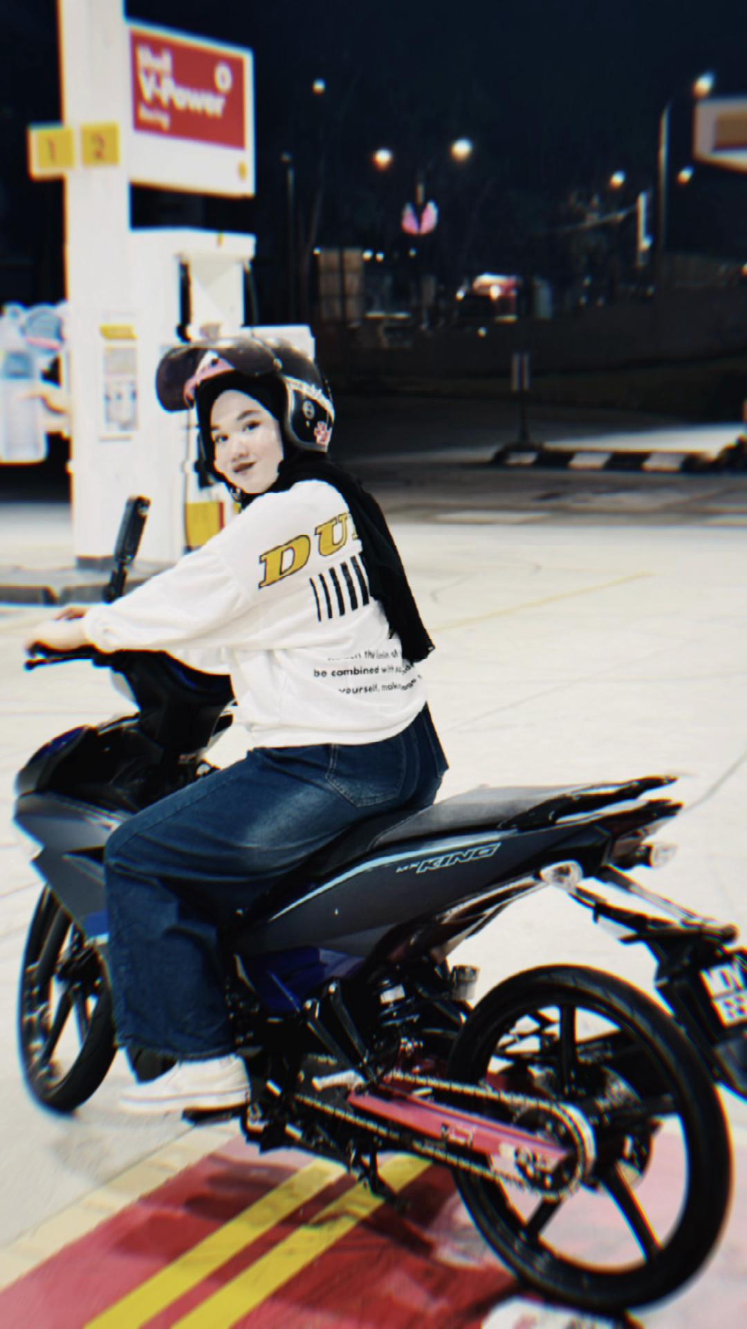 @bukan liyaa