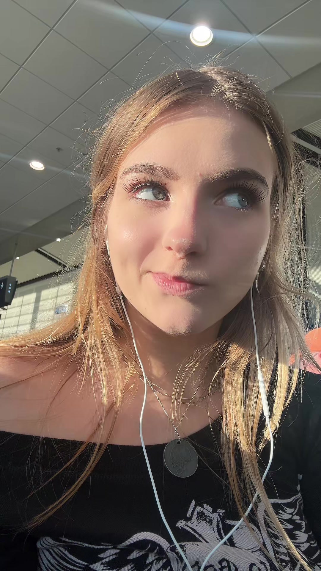 @elladaveyyyy