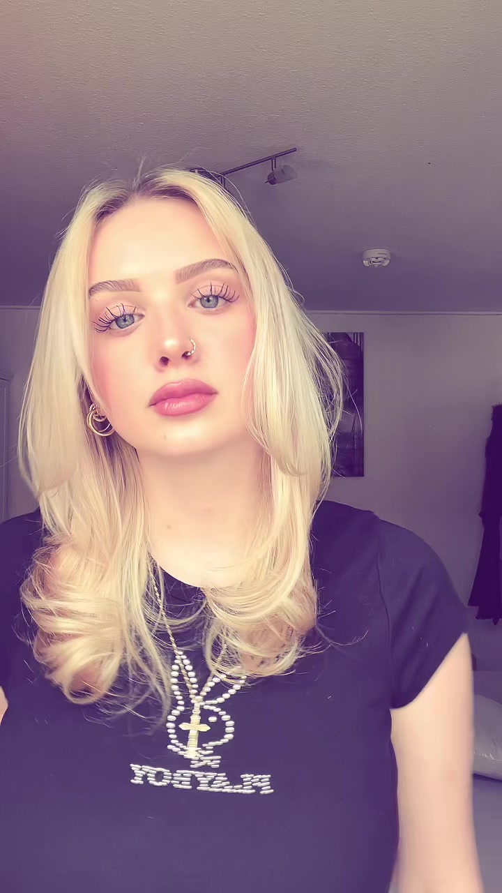@Naya🤍