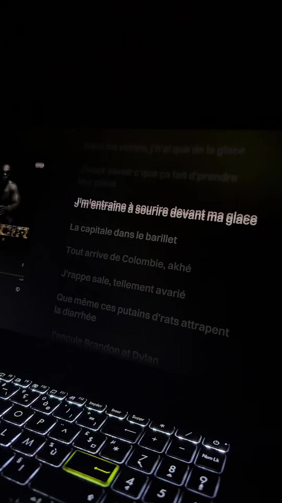 @Lyrics_vibes