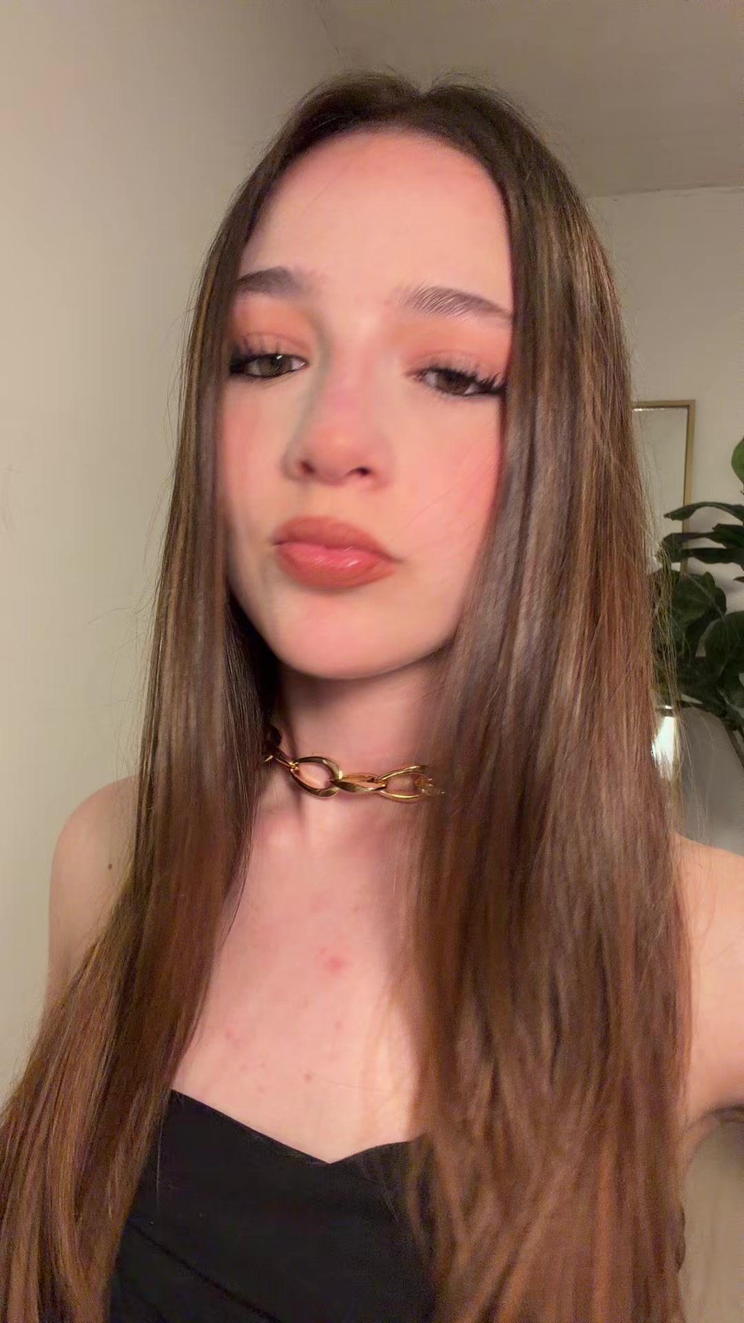 @isabella