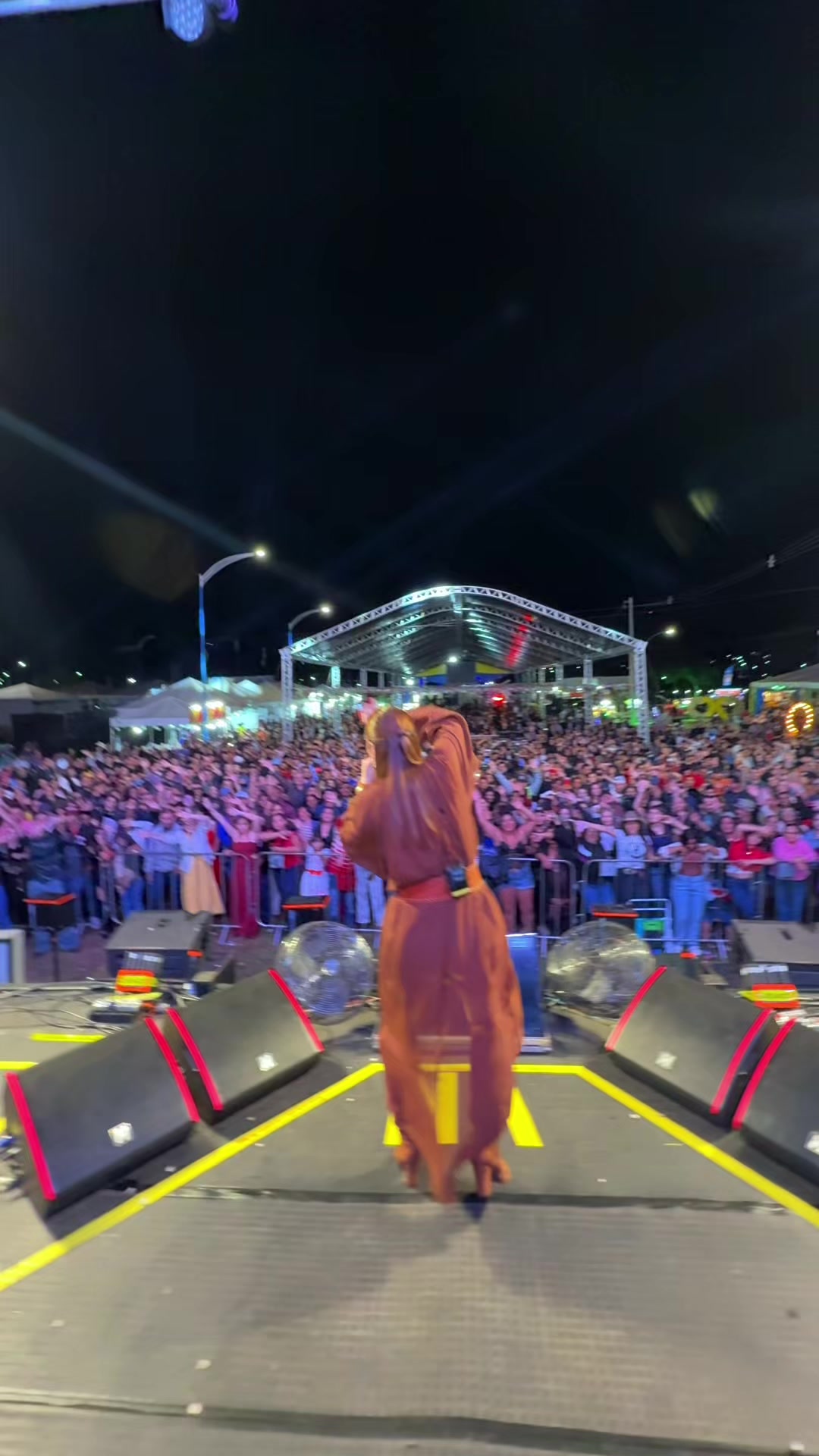 @Naiara Azevedo Oficial