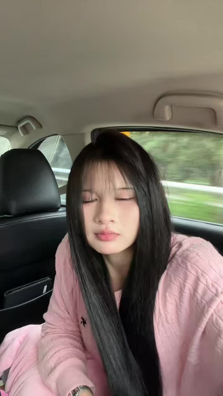 @888