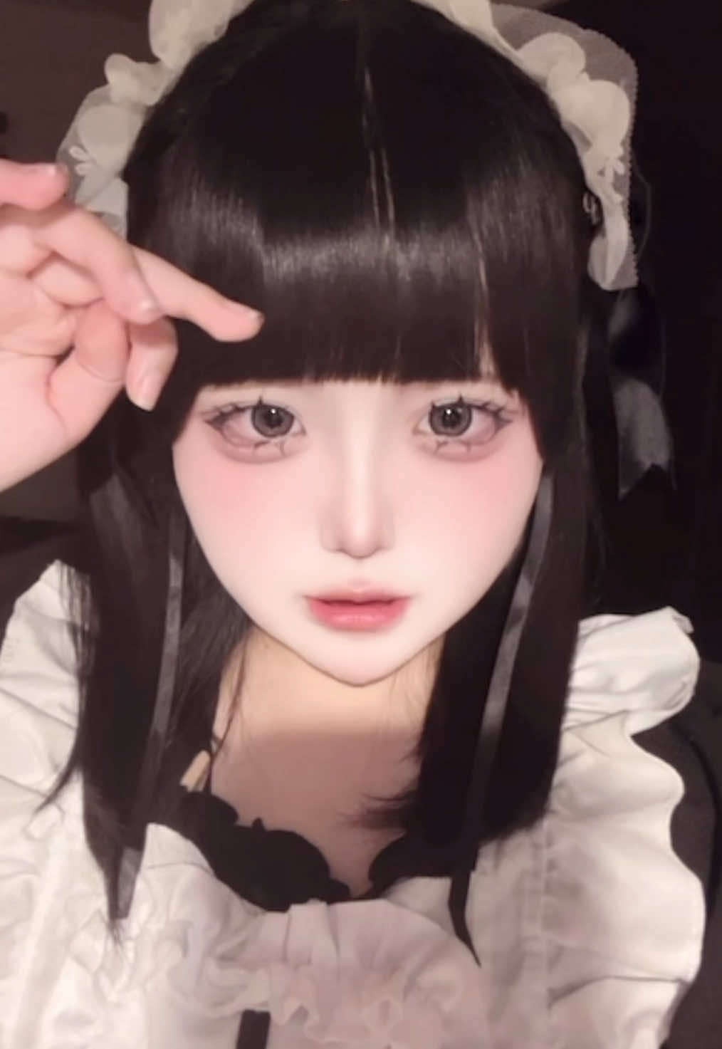 @もにもに