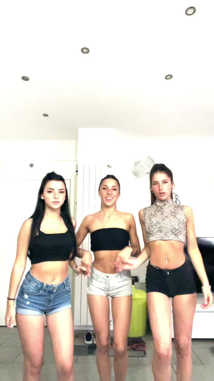 @👑