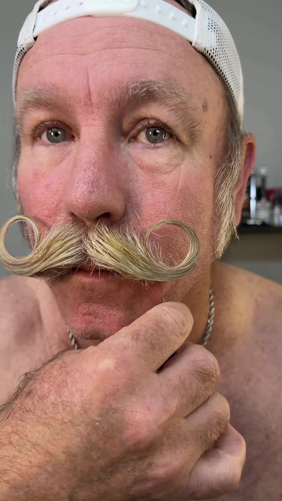 @Bobandelliothismustache