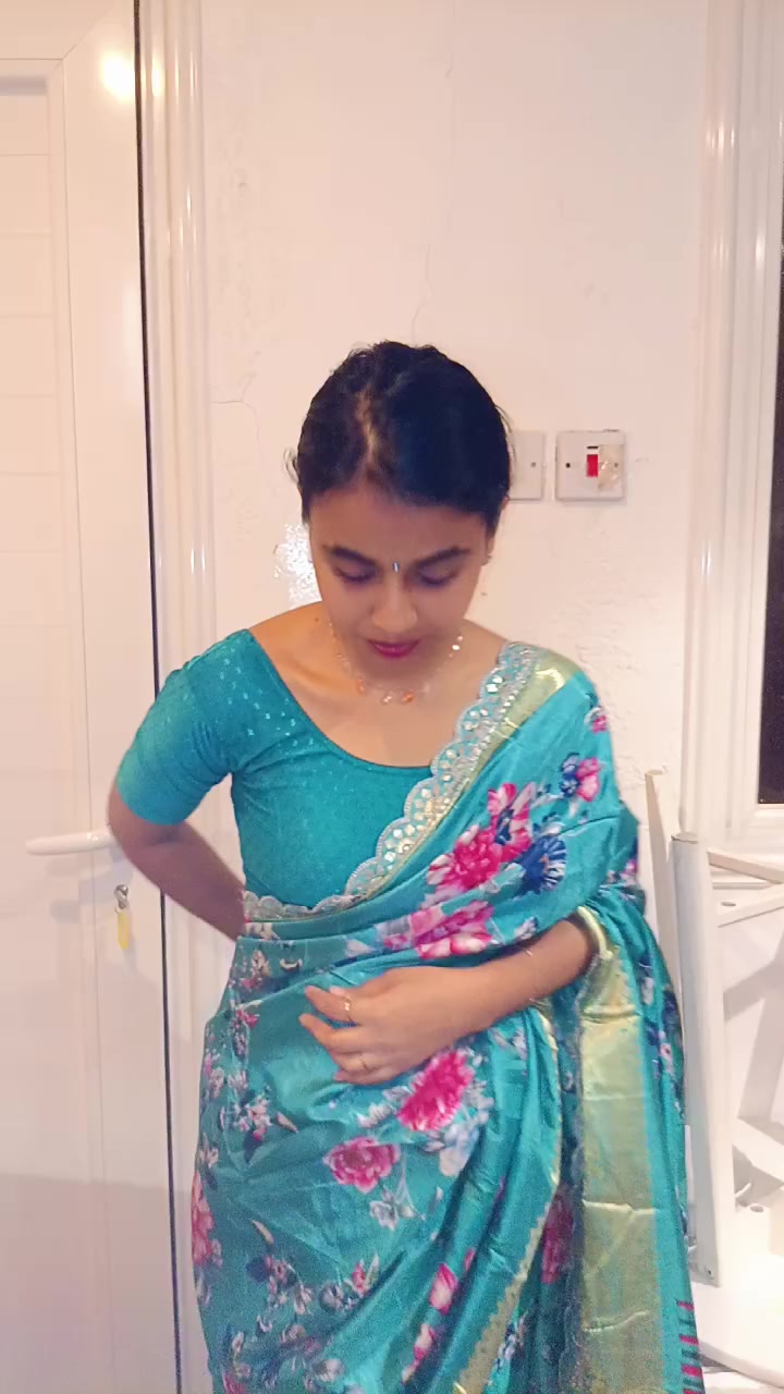 @अरुणा 😊