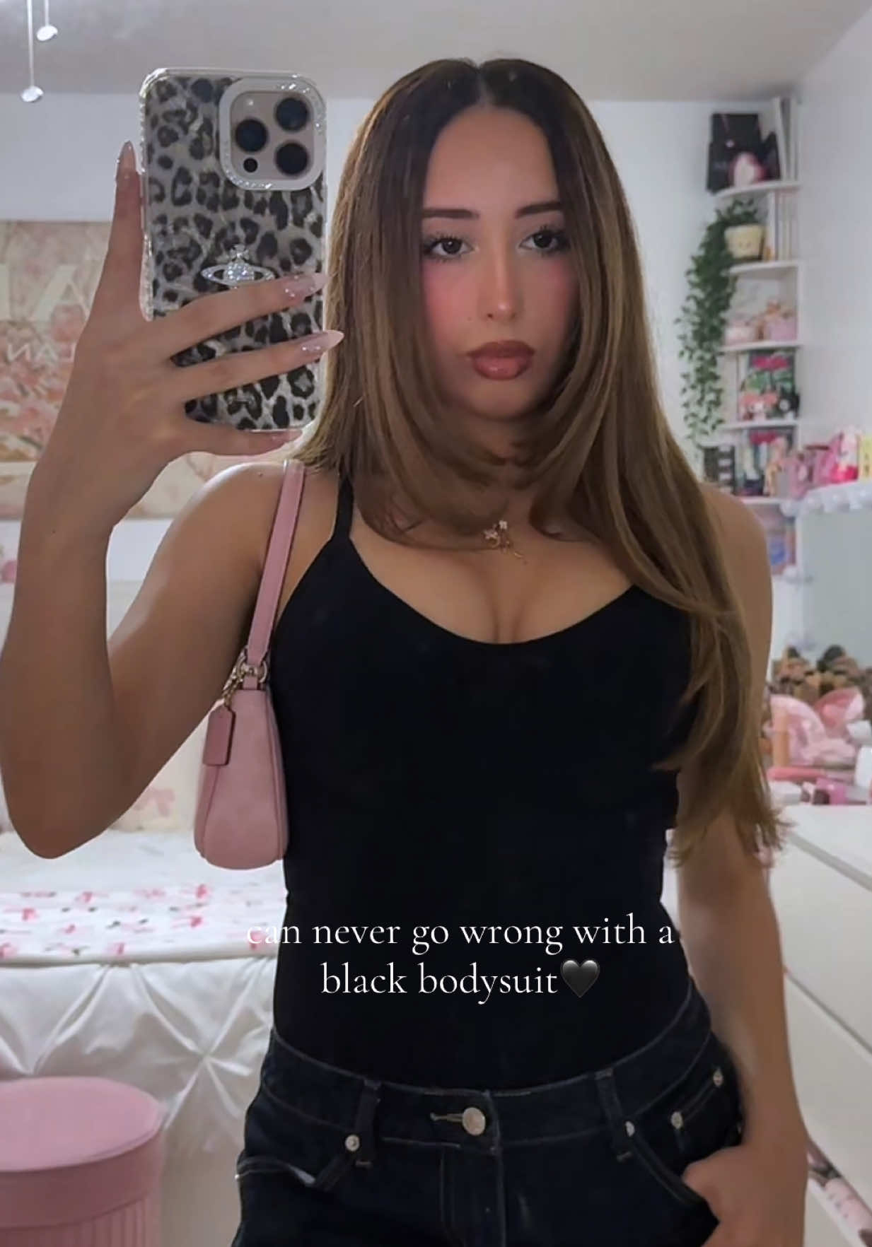 @౨ৎ⋆mina⋆౨ৎ