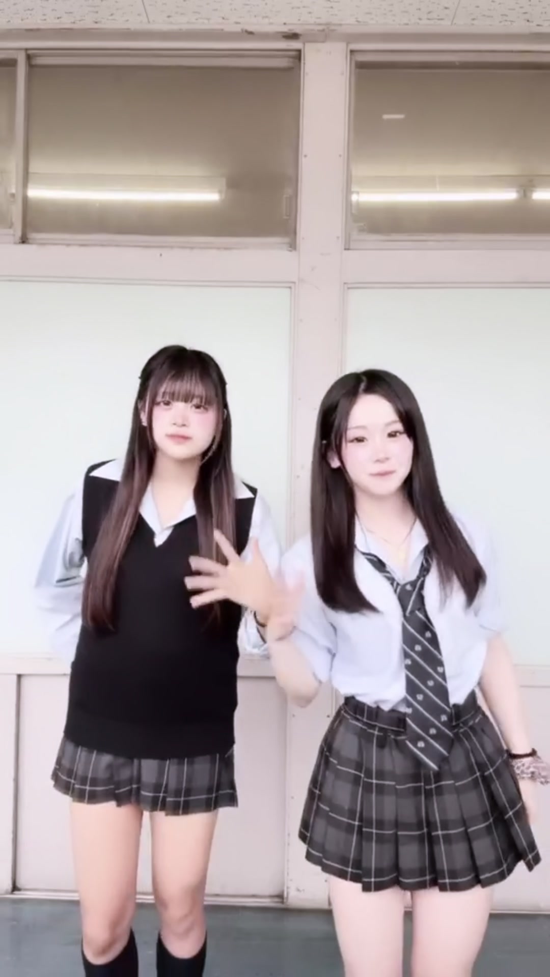 @こな