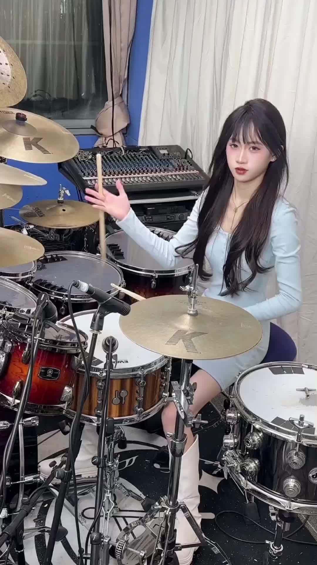 @微妮儿