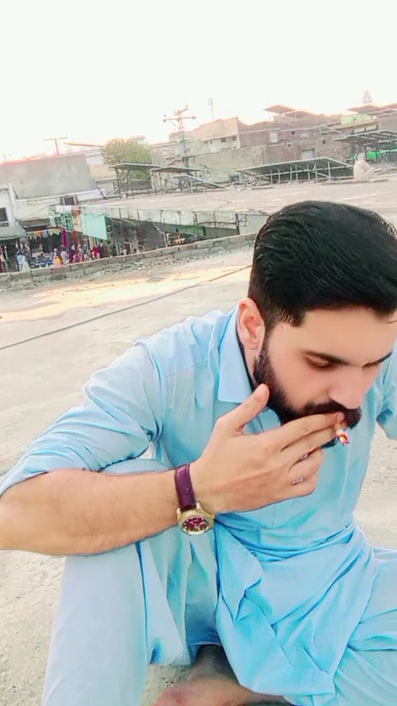 @درویش🦁_B A B A_👑