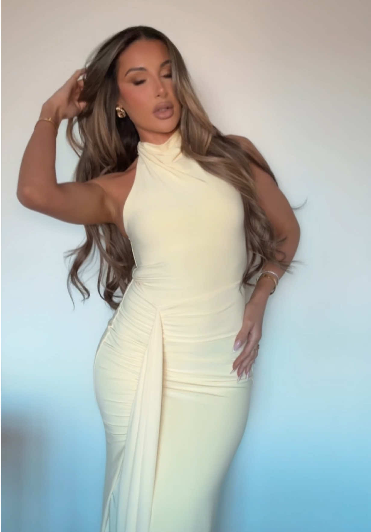 @SARAHEMILIAOFFICIAL