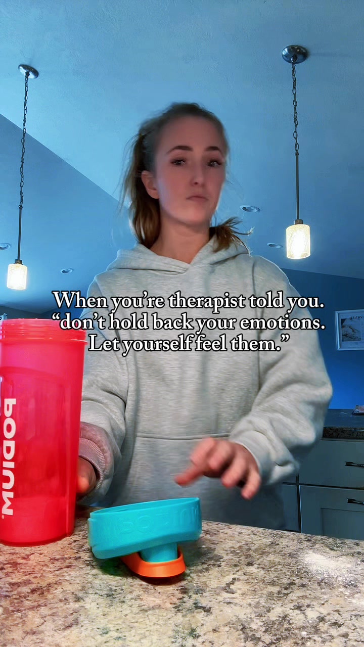 @chelsquats