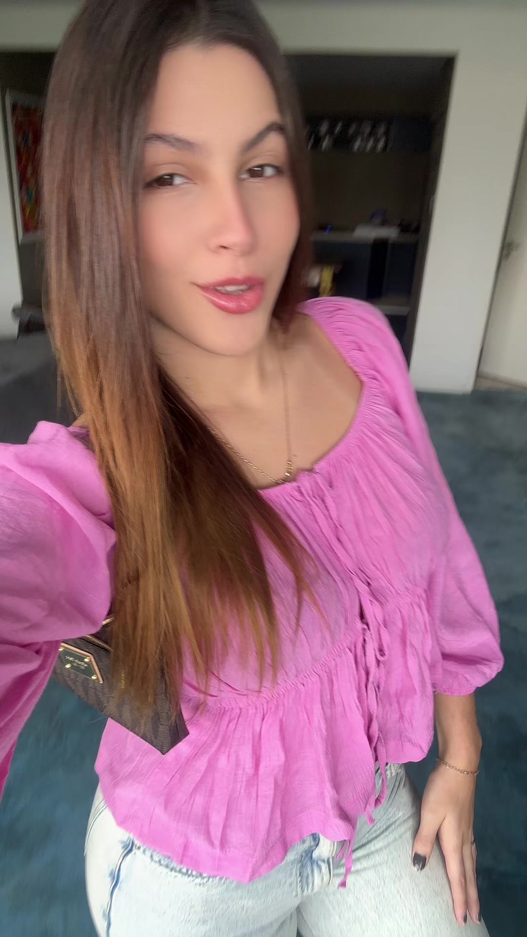 @Liv