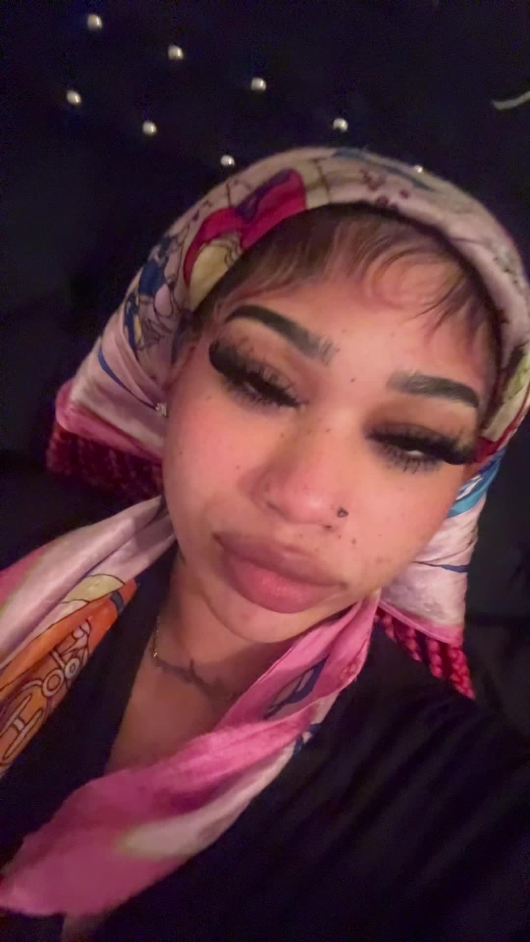 @SHE SO PAIN