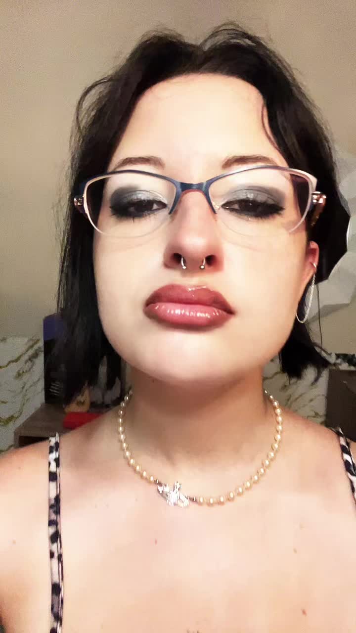 @NⱭNⱭ 🍓🫰🏻