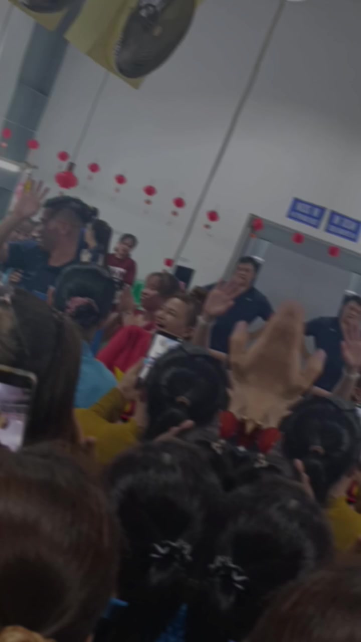 @B&iacute;ch Ngọc DIỆU B&Aacute;U
