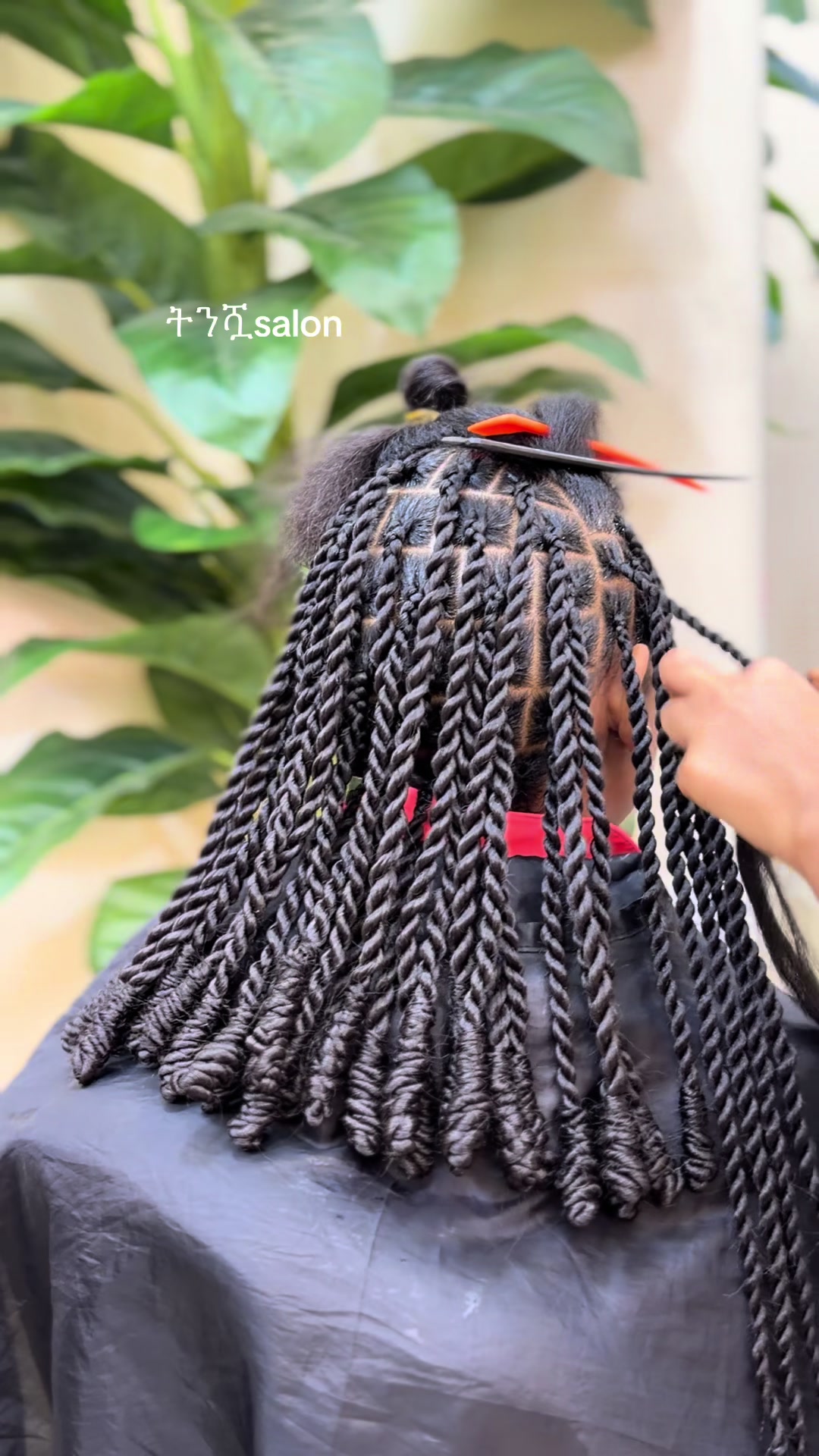 @Tommysimple-make up ትንሿ salon