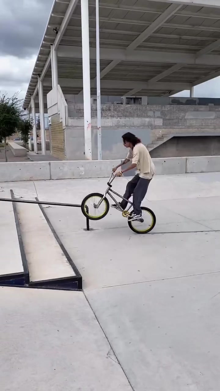 @BMX