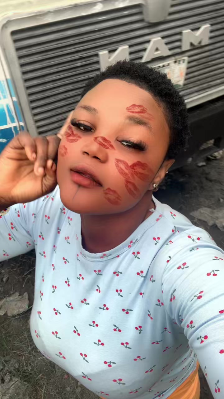 @Anikeade💕💕🥹