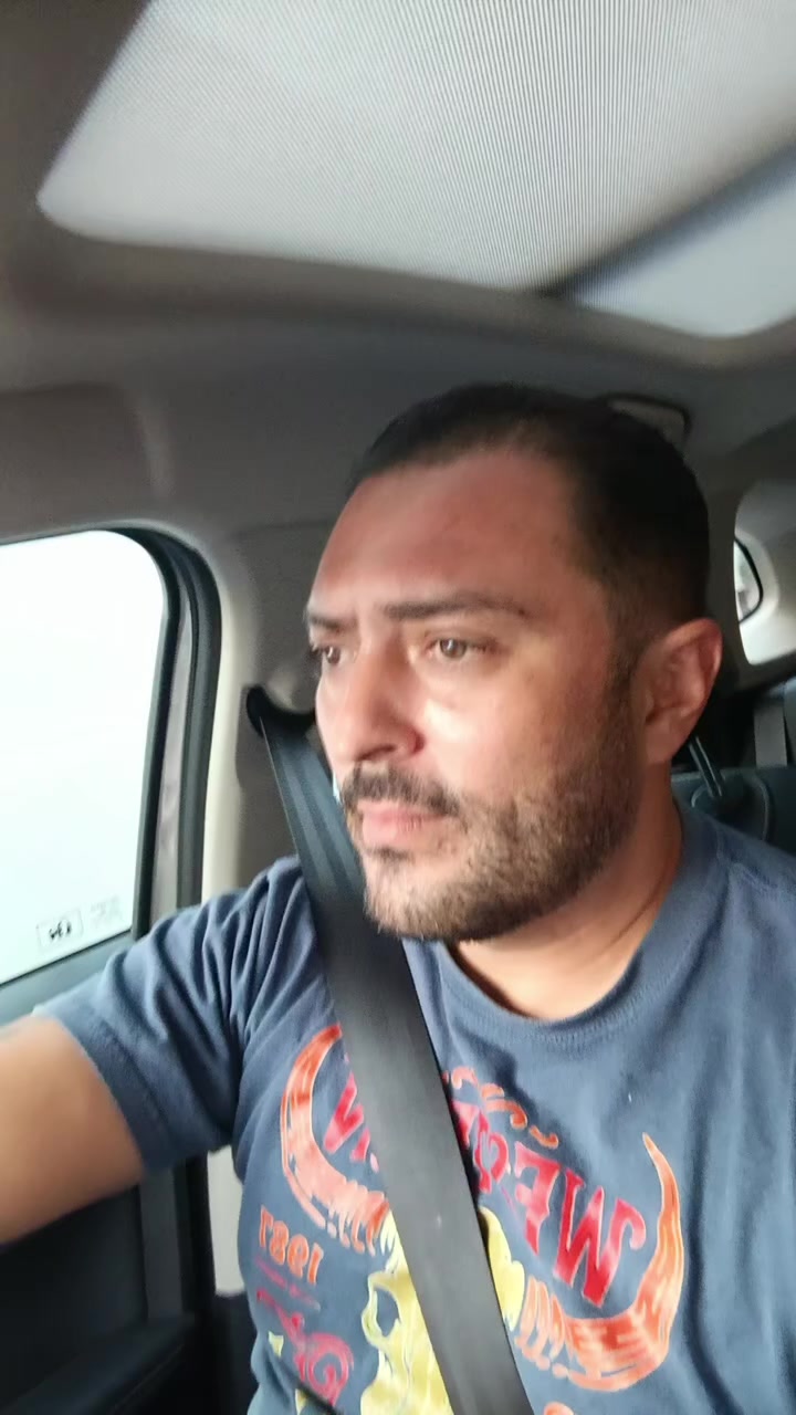 @Erik García