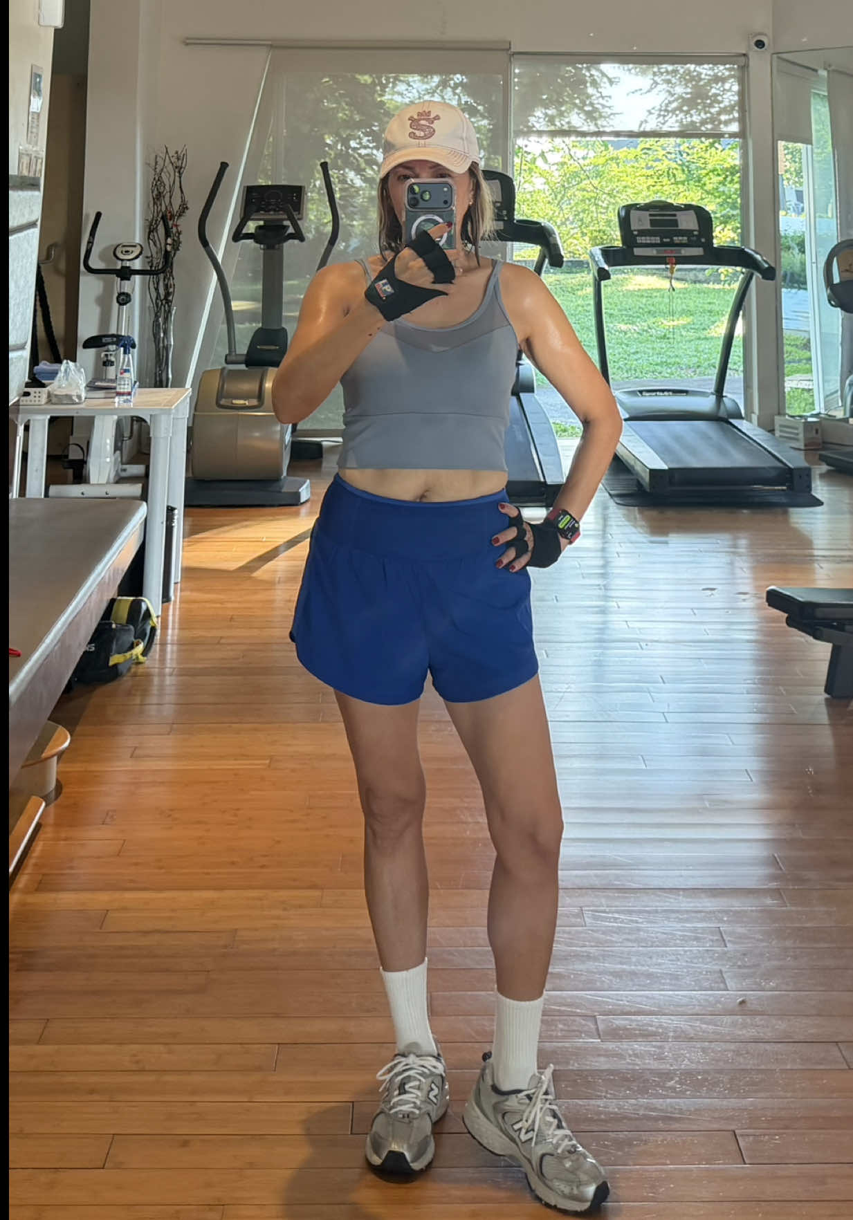 @annievirrey