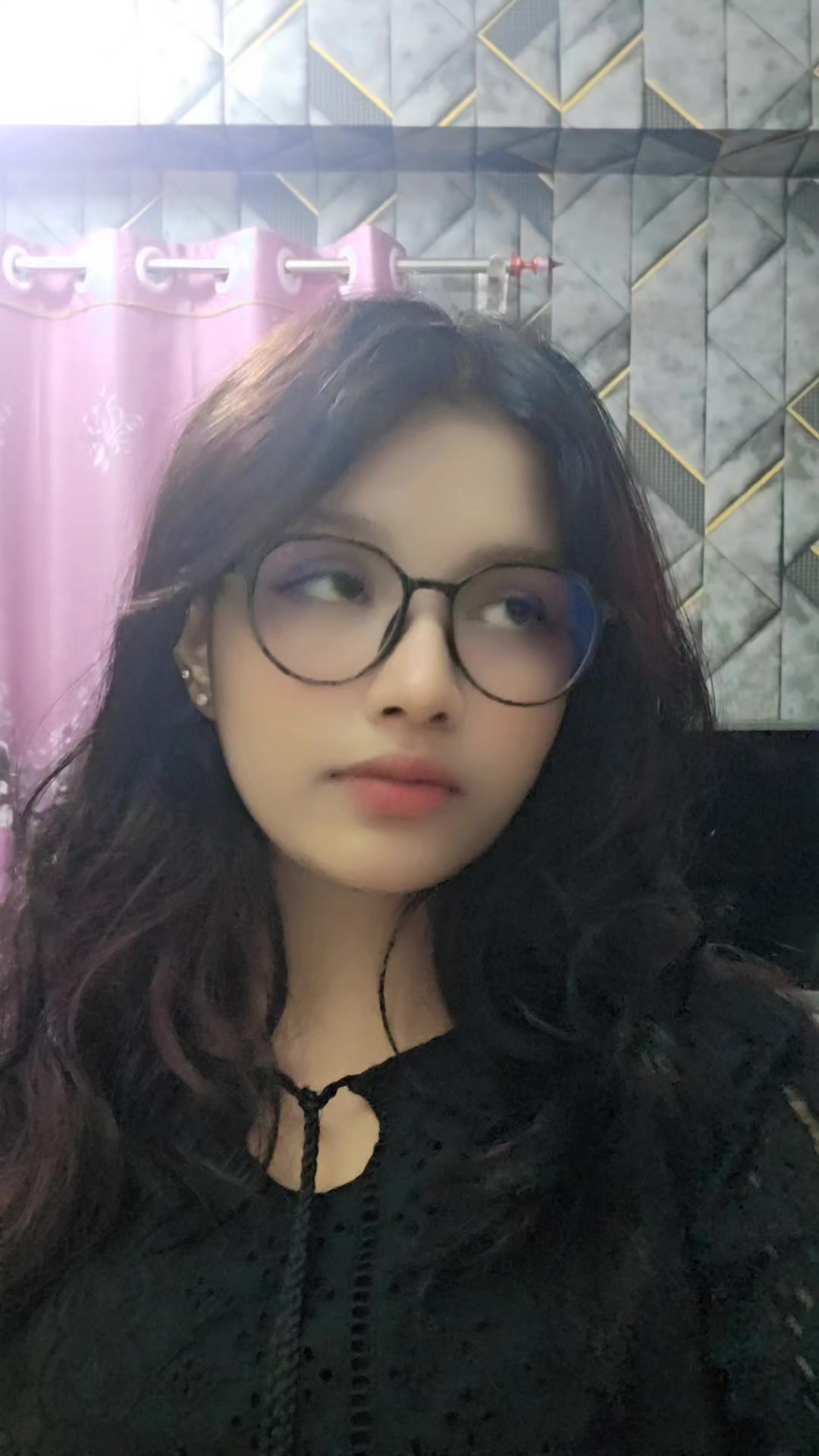 @👅