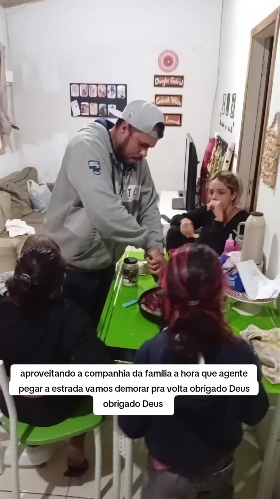 @Catarina, Ariana e Douglas