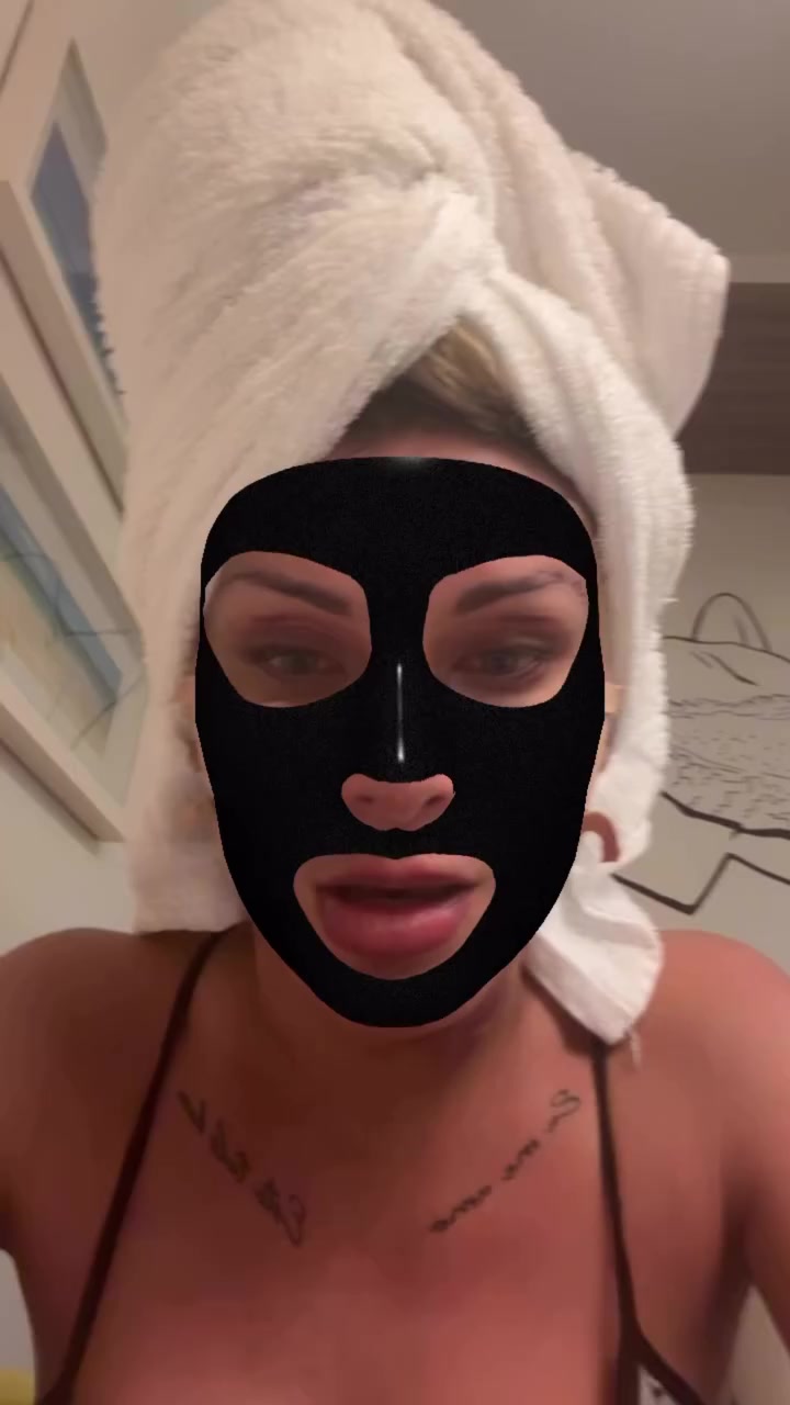 @Andressa Urach