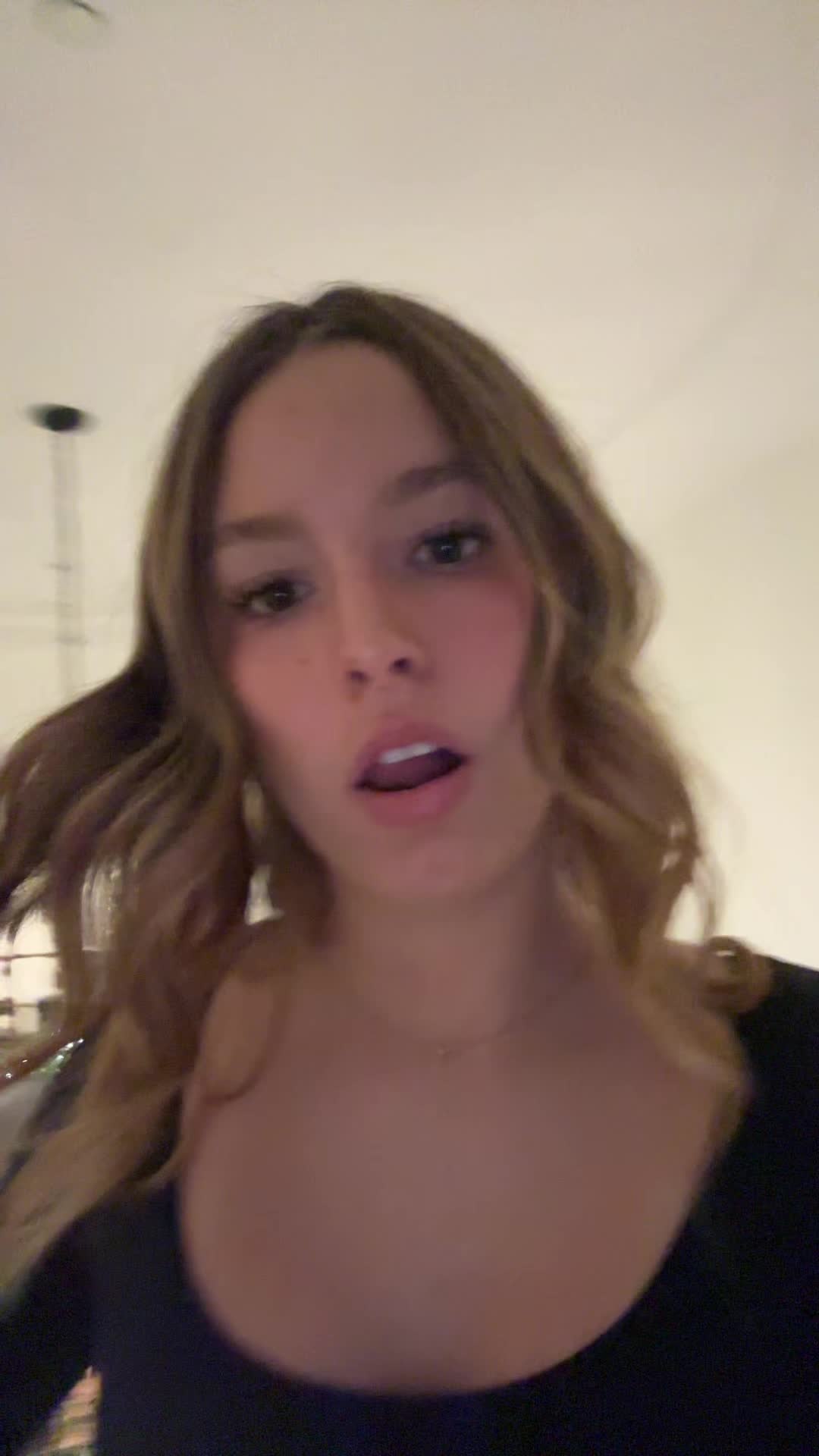 @😌😌