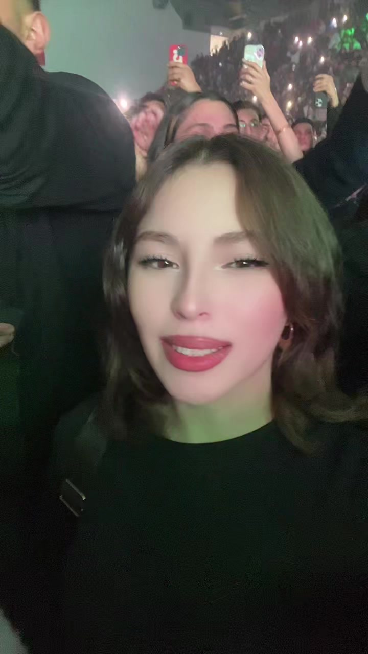 @zeynepsadii