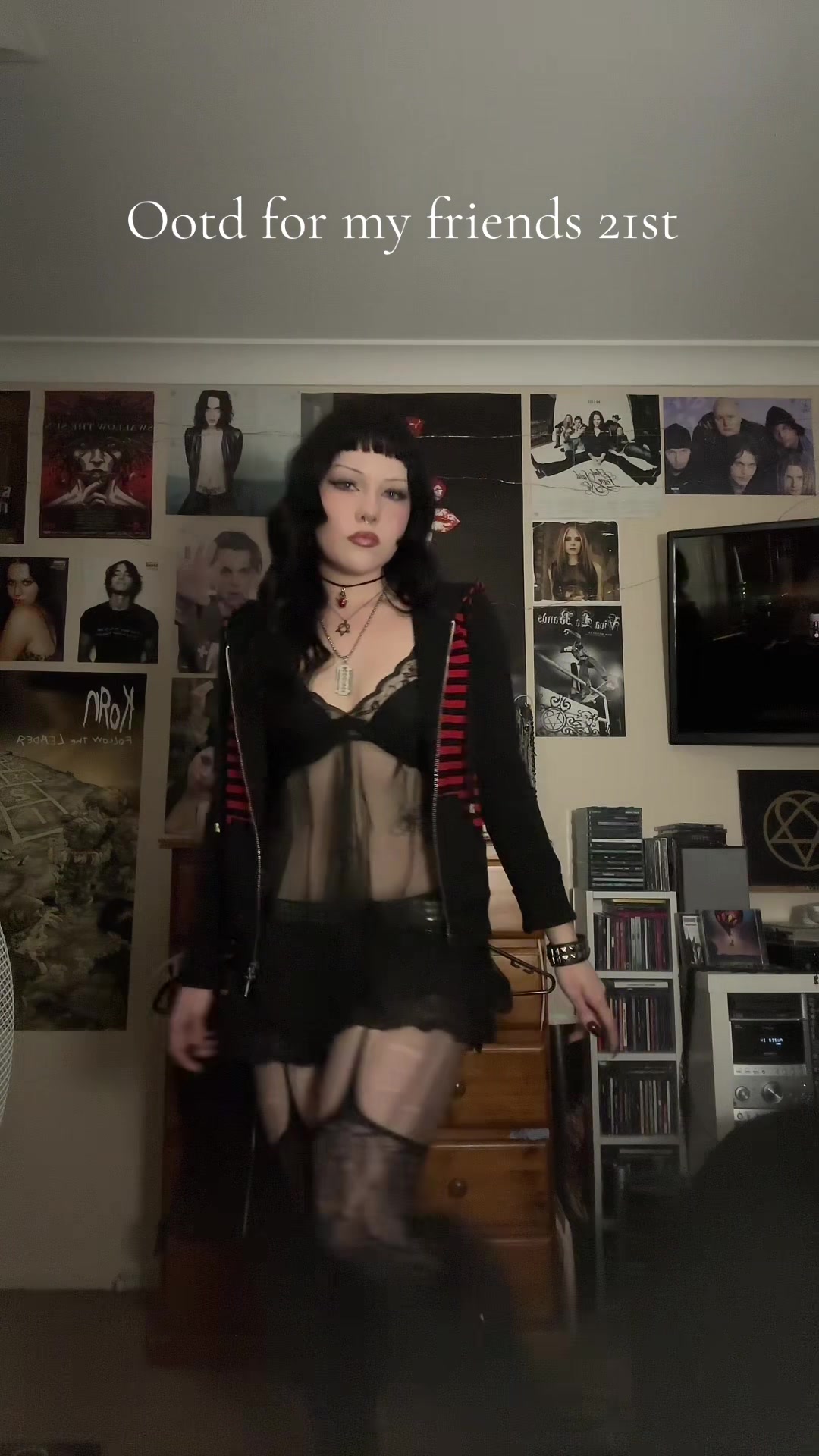 @Emily🦇🖤