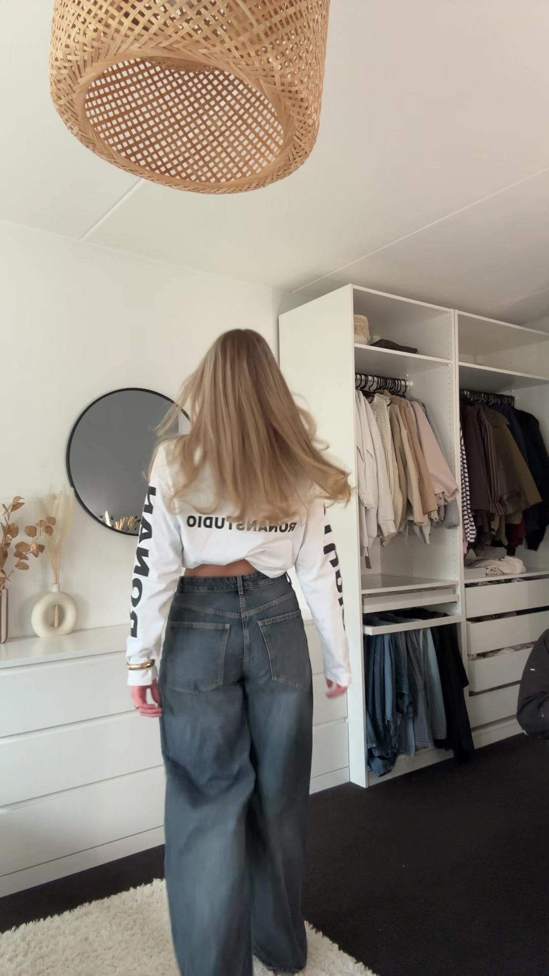 @ROOS WOLBERS