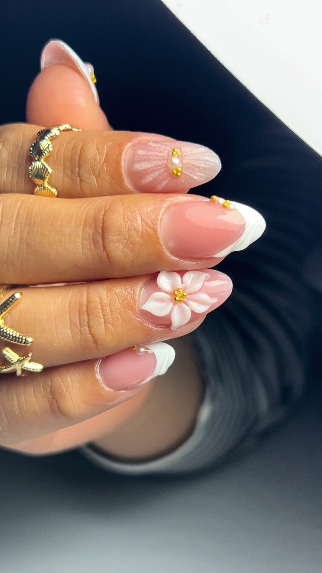 @Nails_Nicolesv