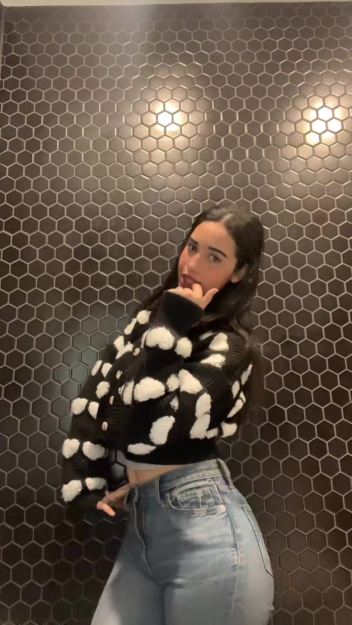 @Riri