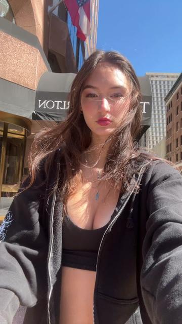 @miakatthebrat