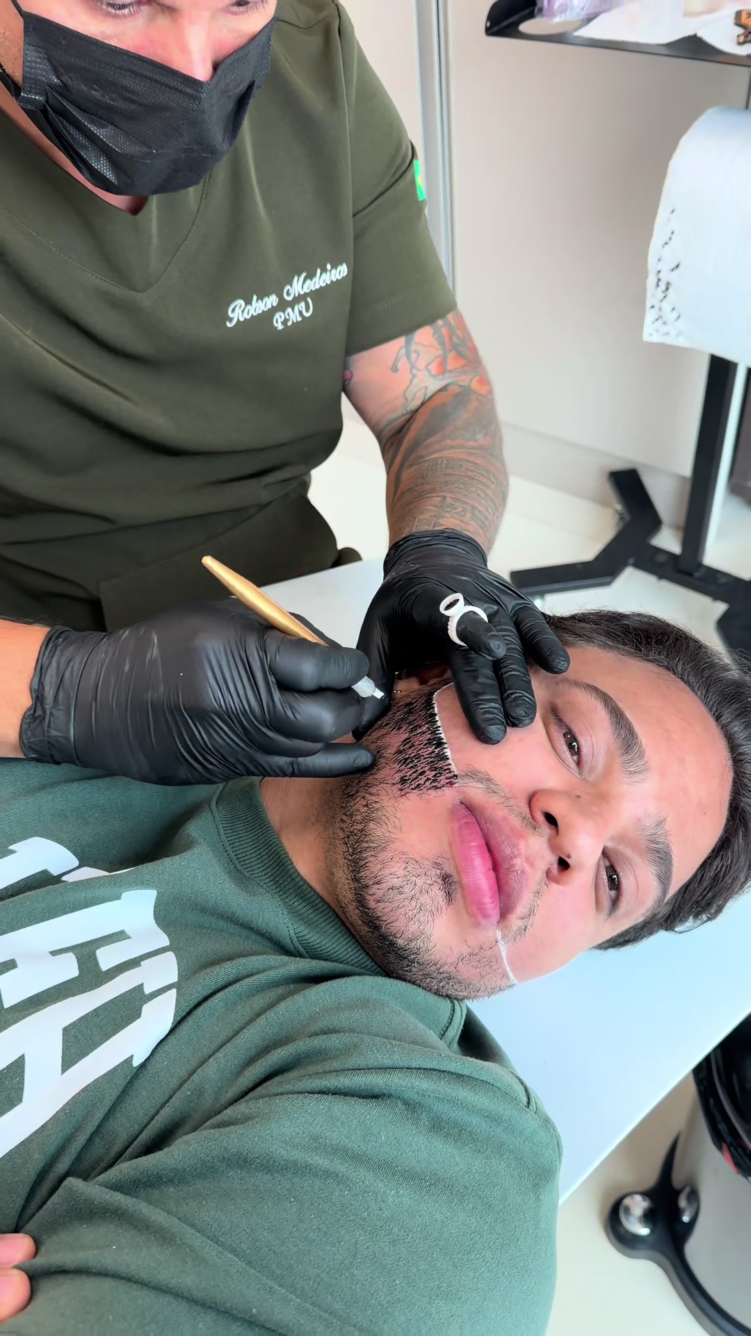 @robsonmedeiros