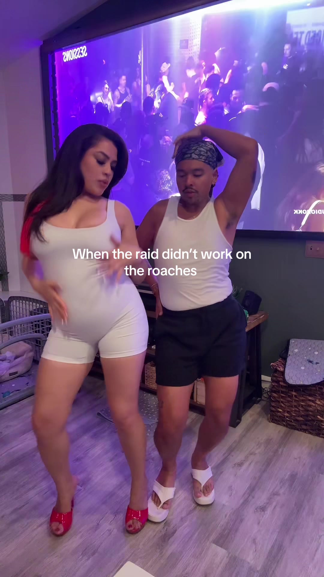 @theisisnohelia