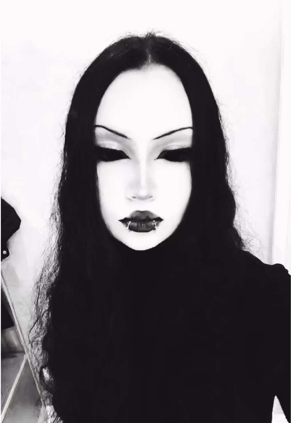 @𝖁𝖎𝖛𝖎𝖊𝖓