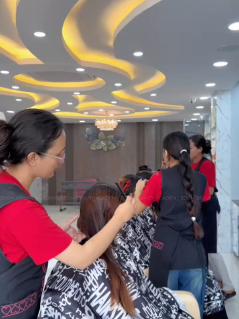 @ZOOM BEAUTY ACADEMY