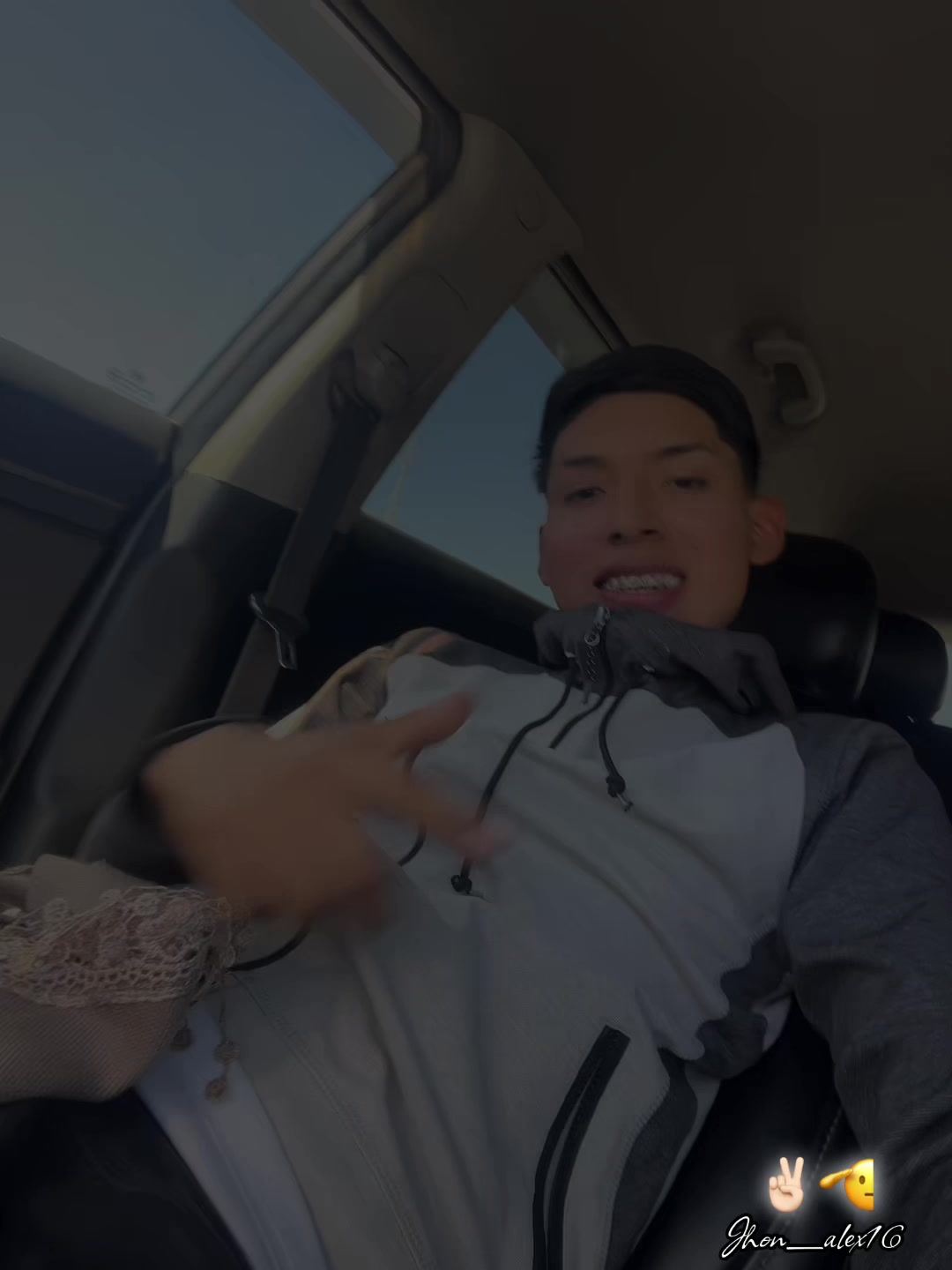 @John🪫16