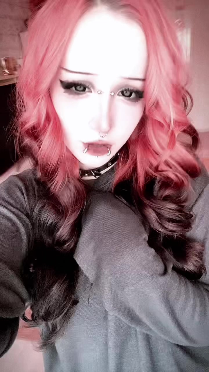 @мила