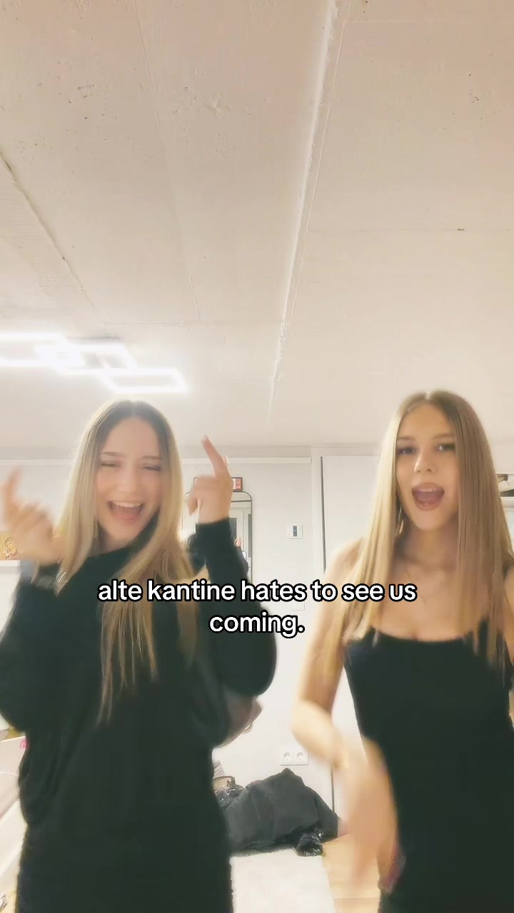 @emilia & catleen