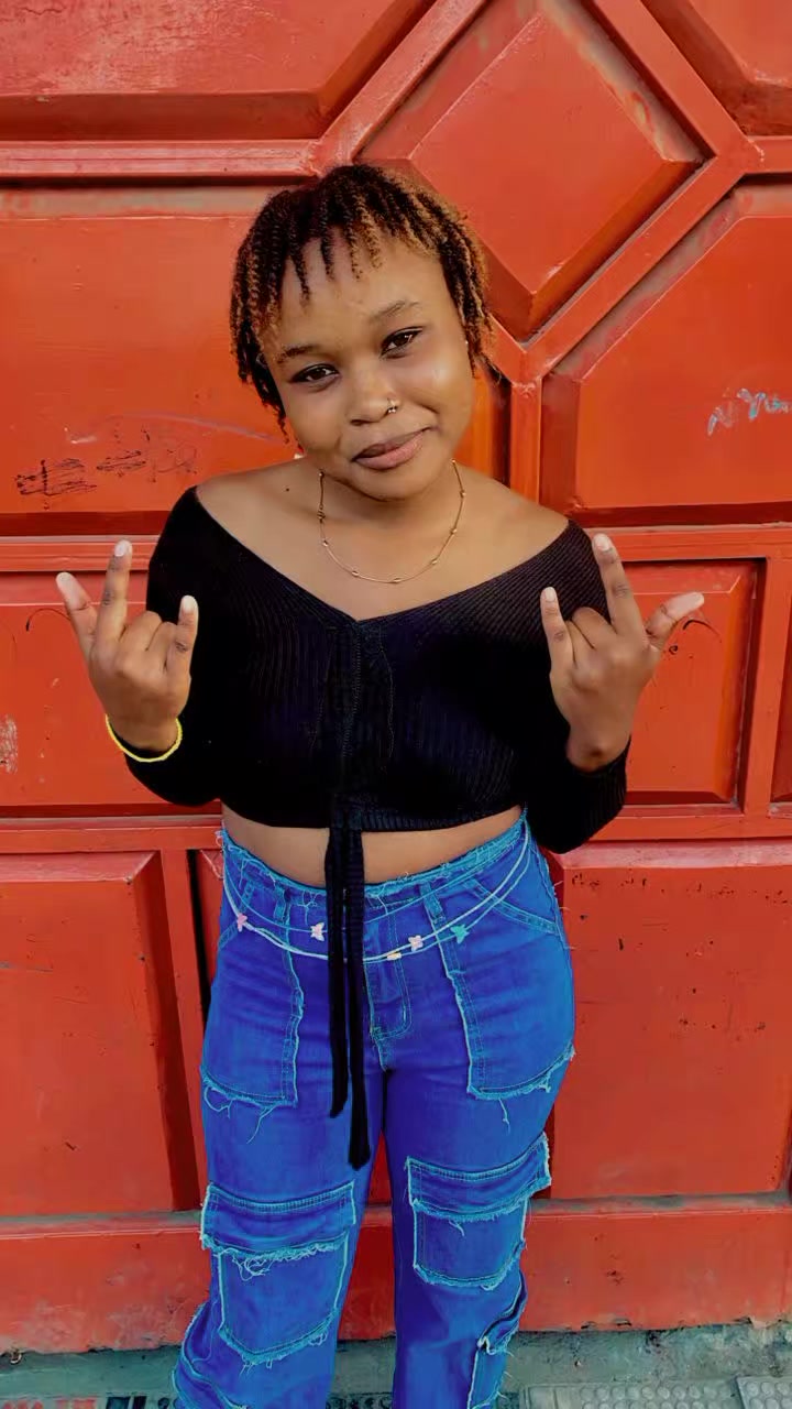 @💥Daisyy🖤💜💙