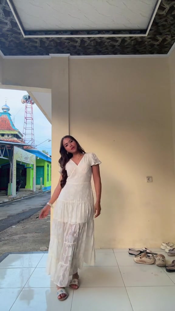 @yuni_karthika