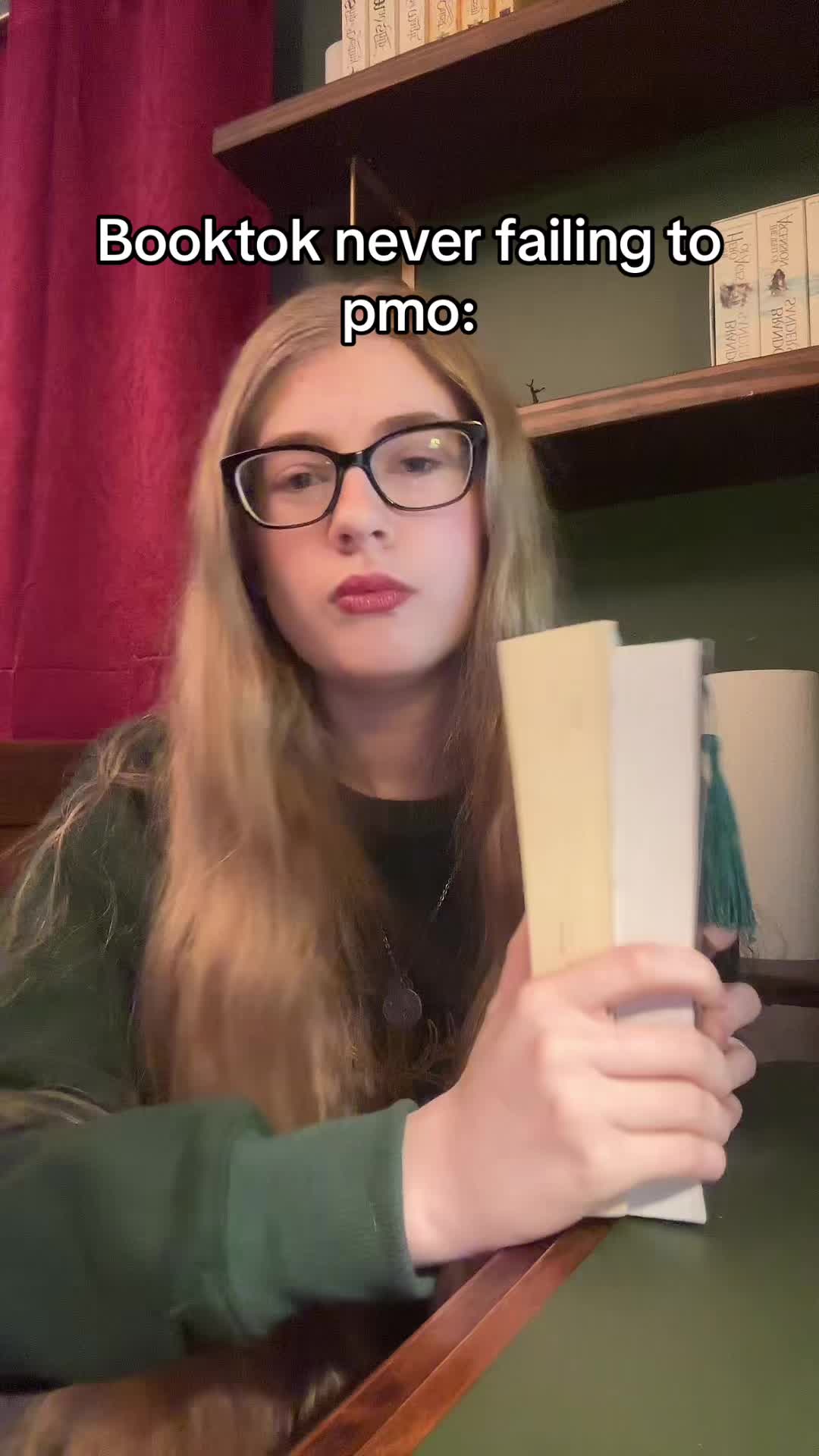@Aurora 📖🥀