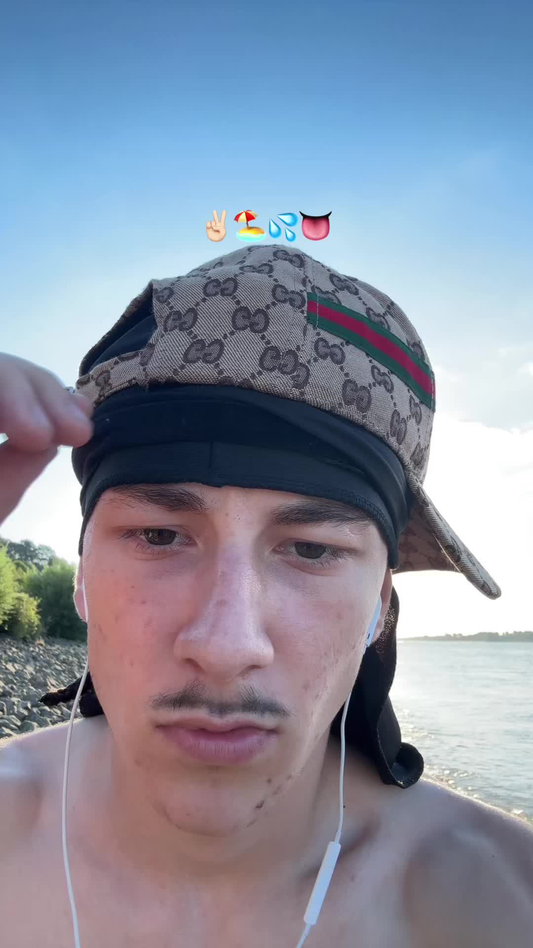 @lucavialii
