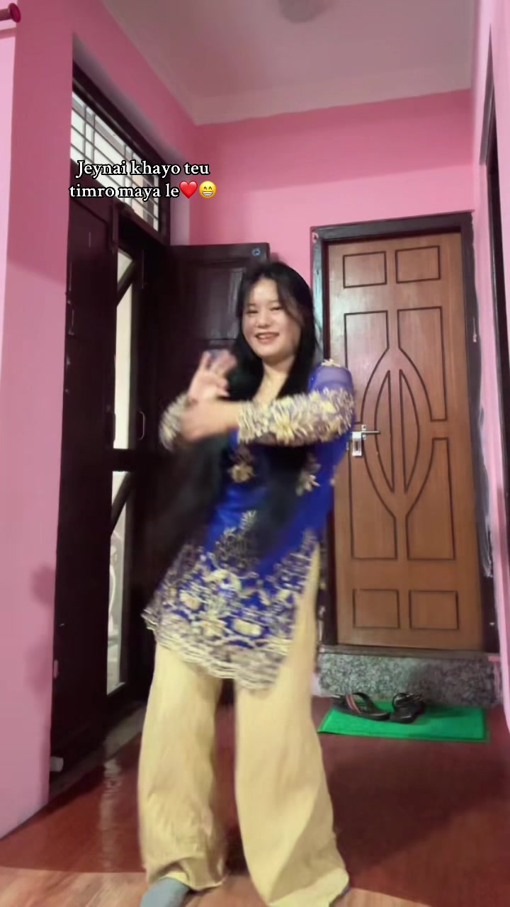 @Dipesh👩❤️👨Manju(Waiba)