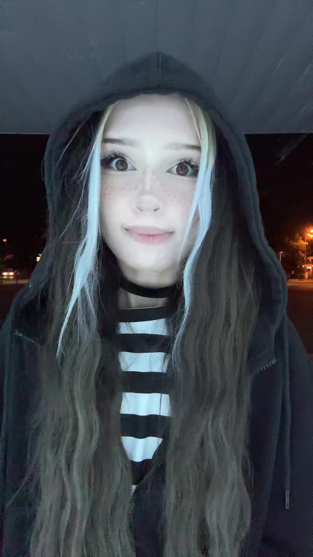@Пчела