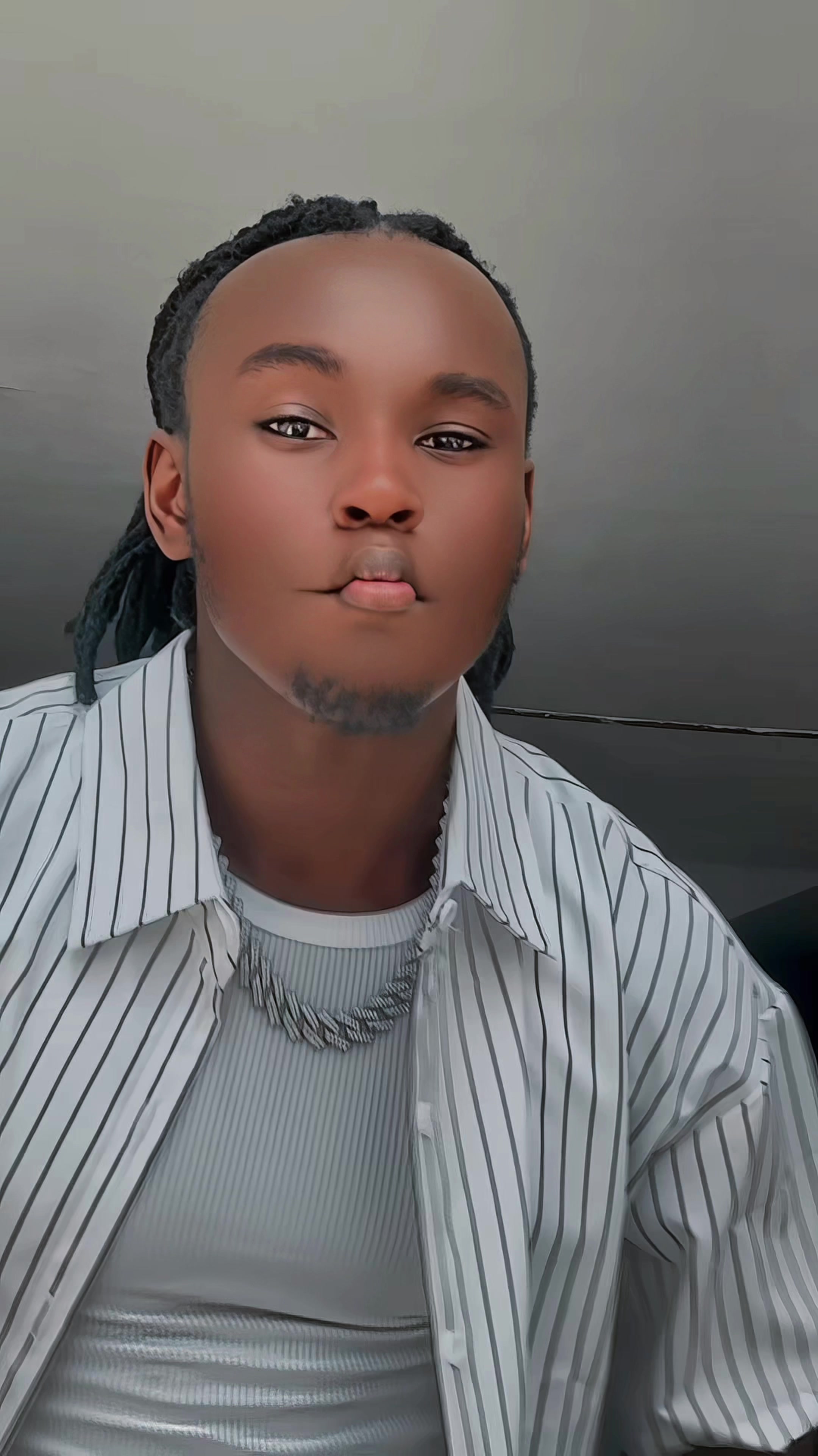 @1collinstik